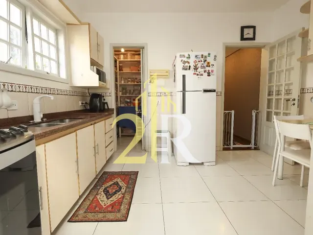 Sobrado 4 quartos e 4 banheiros, à venda, no bairro Vila Cruzeiro em São Paulo
