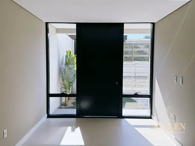 Sobrado 3 quartos e 3 banheiros, à venda, no bairro Centro em Balneário Camboriú