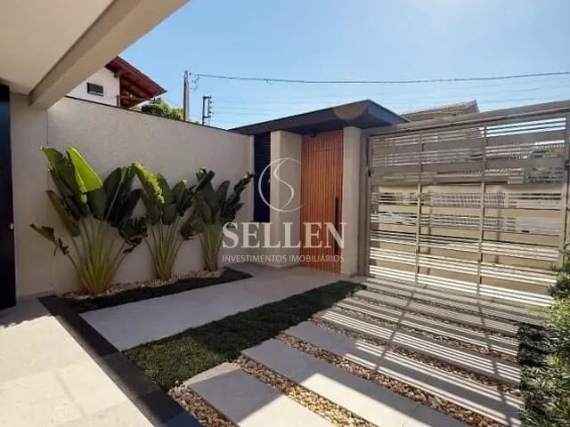 Sobrado 3 quartos e 3 banheiros, à venda, no bairro Centro em Balneário Camboriú