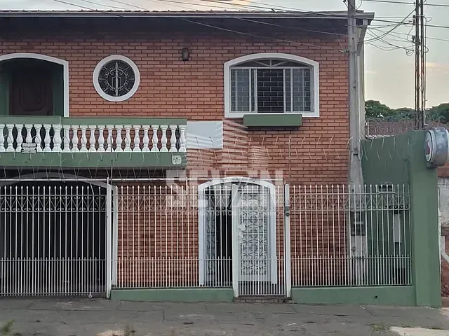 Sobrado com 300m² 3 quartos e 2 banheiros, à venda, no bairro Vila Mesquita em Bauru