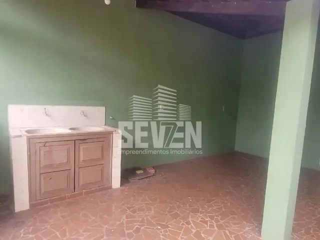 Sobrado com 300m² 3 quartos e 2 banheiros, à venda, no bairro Vila Mesquita em Bauru