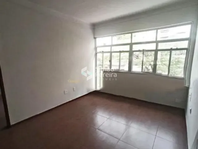 Sobrado com 90m² 3 quartos e 1 banheiro, à venda, no bairro São Mateus em Juiz de Fora