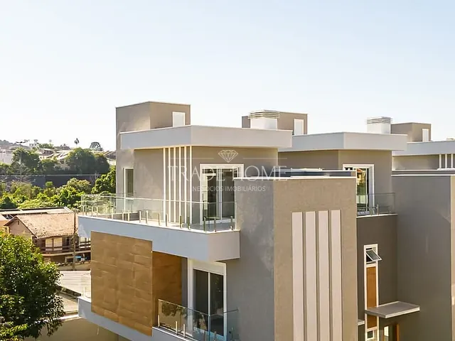 Sobrado com 214m² 3 quartos e 2 banheiros, à venda, no bairro Mossunguê em Curitiba