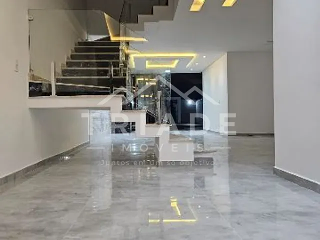 Sobrado com 190m² 3 quartos e 2 banheiros, à venda, no bairro Costeira  em Araucária