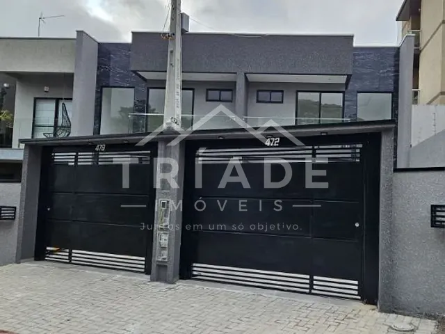 Sobrado com 190m² 3 quartos e 2 banheiros, à venda, no bairro Costeira  em Araucária