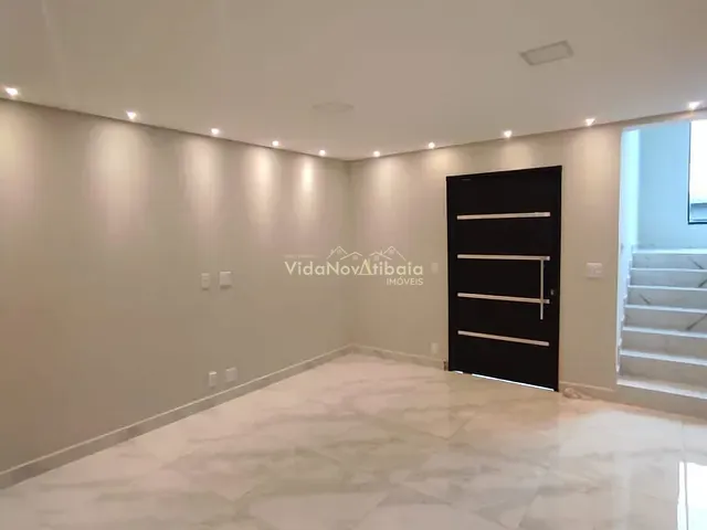 Sobrado com 175m² 3 quartos e 2 banheiros, à venda, no bairro Loteamento Vale das Flores em Atibaia