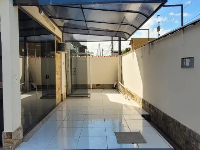 Sobrado 2 quartos e 1 banheiro, à venda, no bairro Cidade Praiana em Rio das Ostras