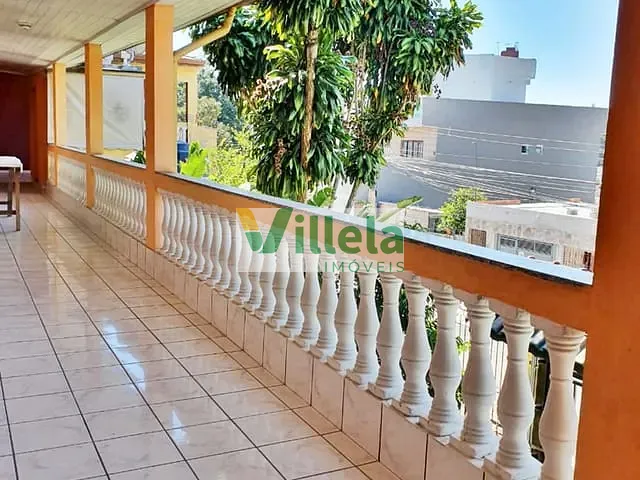 Sobrado com 200m² 3 quartos e 2 banheiros, à venda, no bairro Vila Santa Maria em Poá