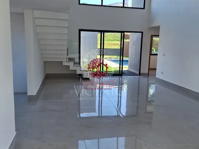 Sobrado com 1000m² 4 quartos e 6 banheiros, à venda, no bairro Alto Joá em Lagoa Santa