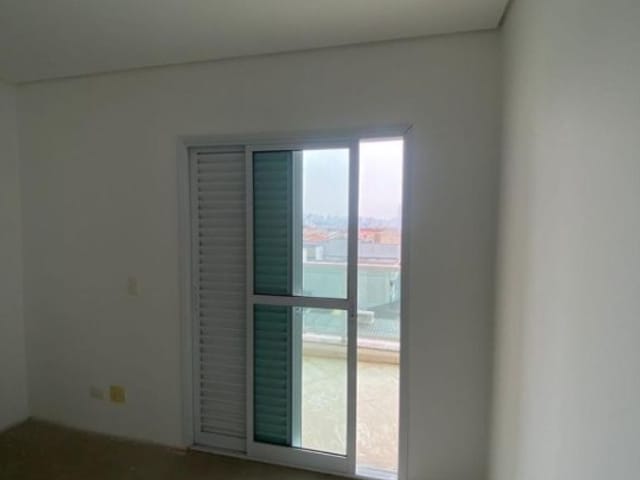 Sobrado com 150m² 4 quartos e 5 banheiros, à venda, no bairro Vila Pinheirinho em Santo André