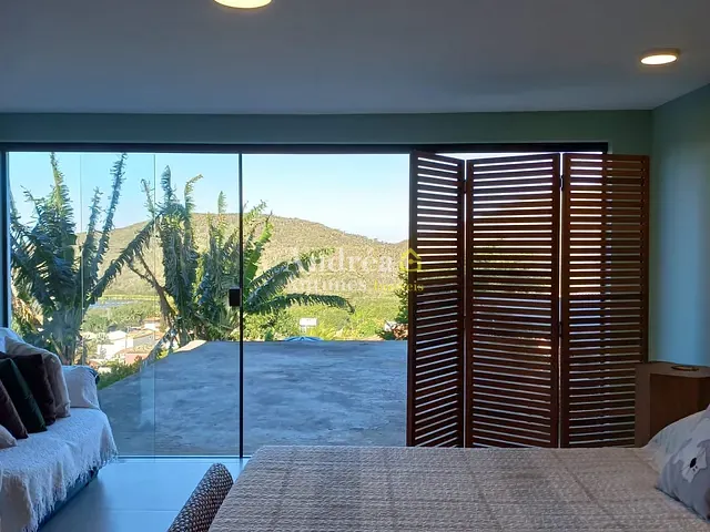 Casa com 700m² 3 quartos e 3 banheiros, à venda, no bairro Guriri em Cabo Frio