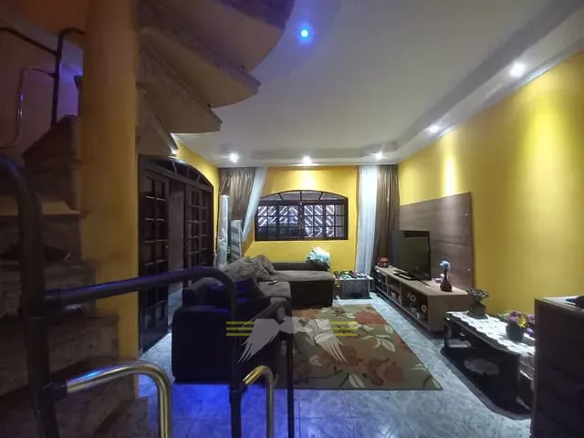 Sobrado com 100m² 3 quartos e 4 banheiros, à venda, no bairro Capão do Embira em São Paulo