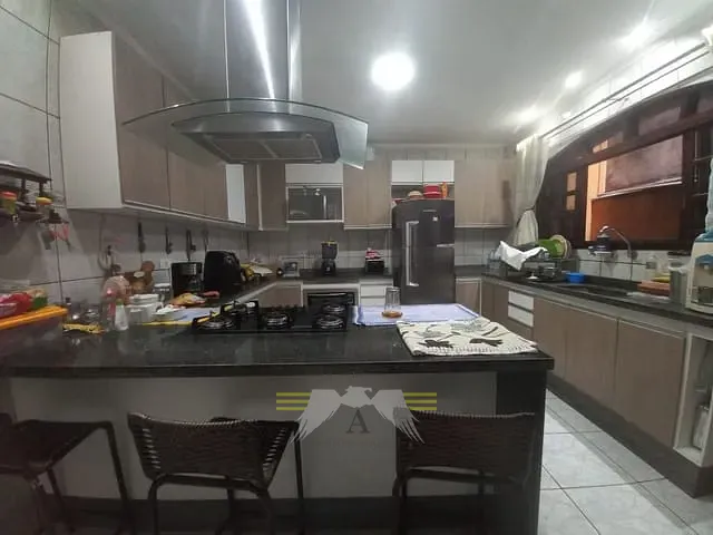 Sobrado com 100m² 3 quartos e 4 banheiros, à venda, no bairro Capão do Embira em São Paulo