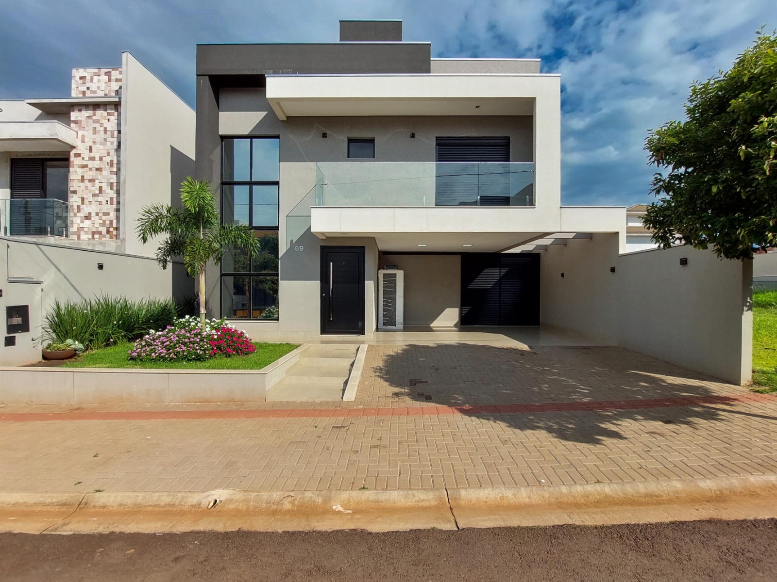 Casas à venda em Cambé - PR - Buskaza