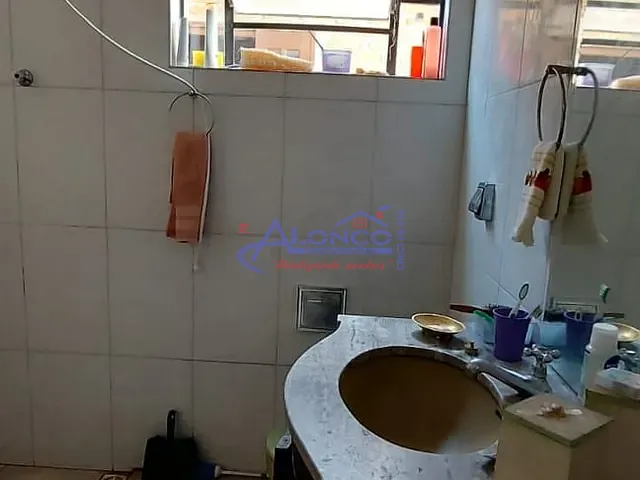 Sobrado com 252m² 2 quartos e 1 banheiro, à venda, no bairro Jardim Bela Vista em Jacareí