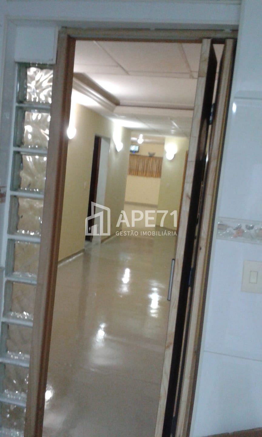 Sobrado, 4 quartos, 417 m² - Foto 35