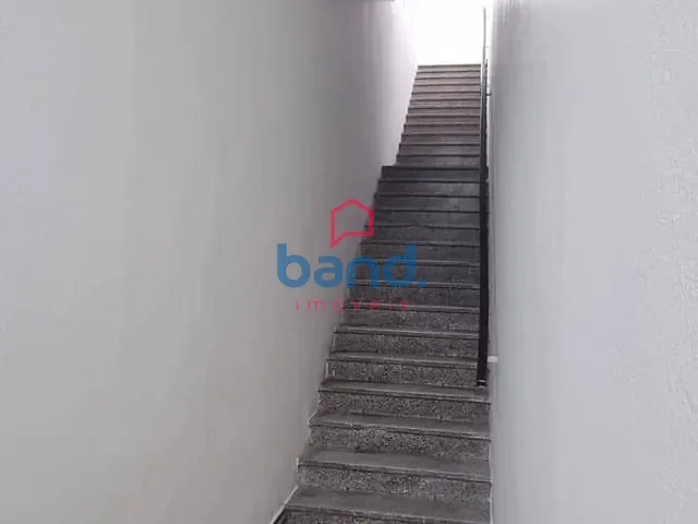 Sobrado com 200m², para alugar, no bairro Centro em Porto Feliz
