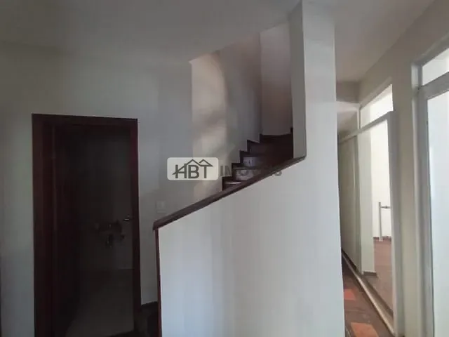 Sobrado com 174m² 4 quartos e 3 banheiros, à venda, no bairro Vila Riachuelo em Bauru
