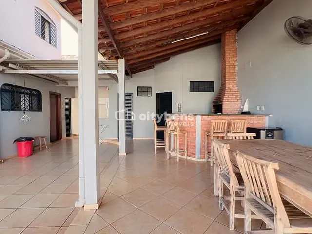 Sobrado com 546m² 3 quartos e 3 banheiros, à venda, no bairro Jardim Nova Yorque em Araçatuba