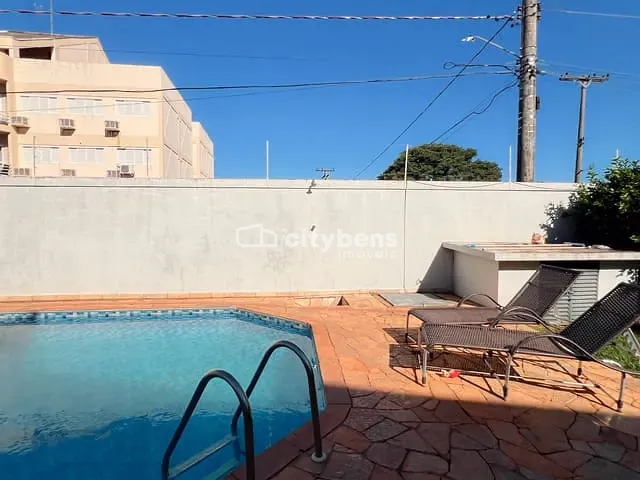 Sobrado com 546m² 3 quartos e 3 banheiros, à venda, no bairro Jardim Nova Yorque em Araçatuba