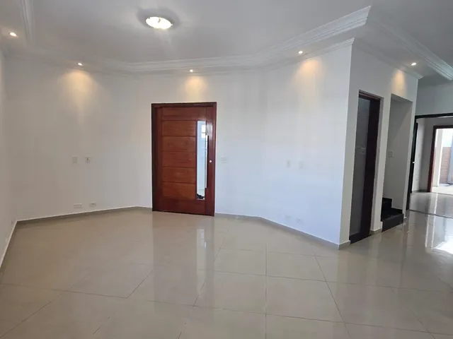 Sobrado 3 quartos e 3 banheiros, à venda, no bairro Jardim Nathalie em Mogi das Cruzes