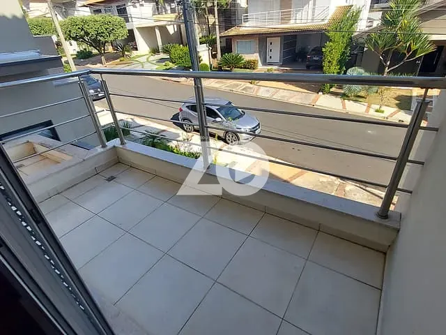 Sobrado 4 quartos e 4 banheiros, para alugar, no bairro Residencial Villaggio II em Bauru