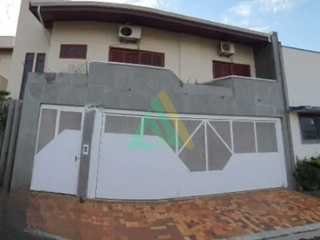 Sobrado com 350m² 3 quartos e 5 banheiros, à venda, no bairro Centro em Mogi Mirim