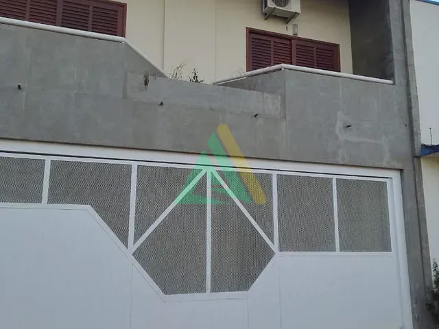 Sobrado com 350m² 3 quartos e 5 banheiros, à venda, no bairro Centro em Mogi Mirim