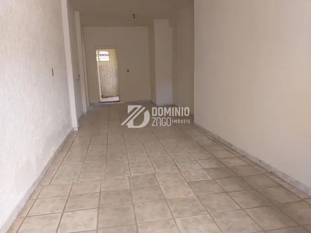 Sobrado com 158m² 2 quartos e 2 banheiros, à venda, no bairro Parque das Gameleiras em Uberaba