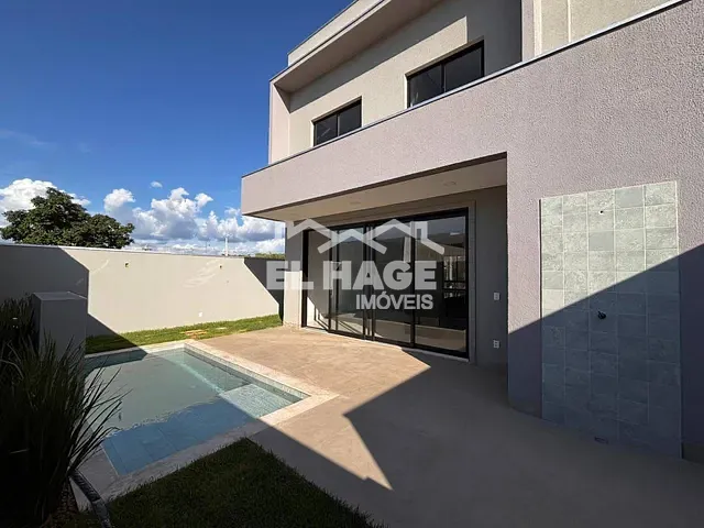 Sobrado com 250m² 3 quartos e 4 banheiros, à venda, no bairro Ribeirão do Lipa em Cuiabá