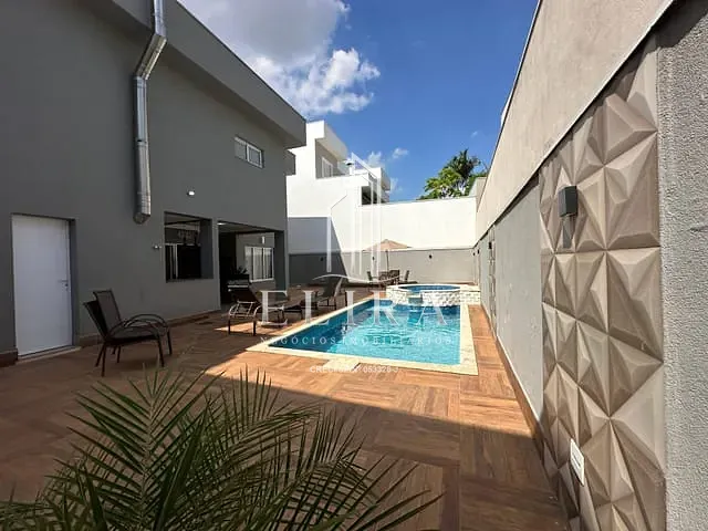 Sobrado com 363m² 3 quartos e 5 banheiros, à venda, no bairro Condomínio Ipês Amarelos em Americana