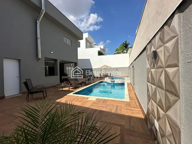 Sobrado com 363m² 3 quartos e 5 banheiros, à venda, no bairro Condomínio Ipês Amarelos em Americana