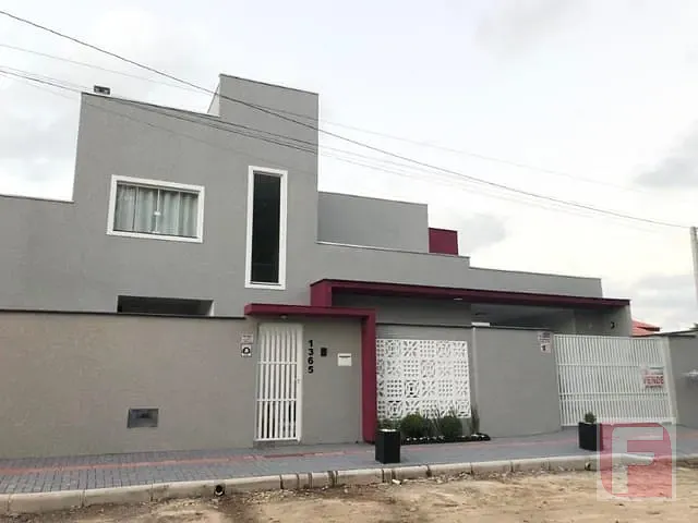 Sobrado 3 quartos e 1 banheiro, à venda, no bairro Itapema do Norte em Itapoá