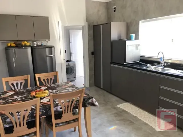 Sobrado 3 quartos e 1 banheiro, à venda, no bairro Itapema do Norte em Itapoá