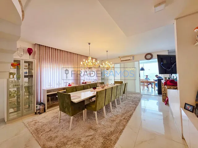 Sobrado com 375m² 5 quartos e 5 banheiros, à venda ou para alugar, no bairro Residencial Celina Park em Goiânia