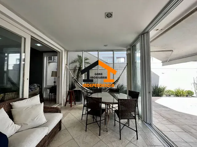 Sobrado com 454m² 4 quartos e 6 banheiros, à venda, no bairro Tanquinho em Santana de Parnaíba