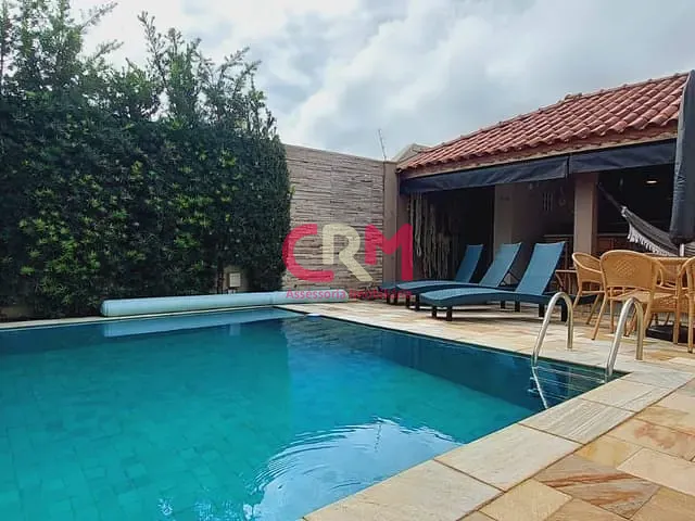 Sobrado com 360m² 3 quartos e 3 banheiros, à venda, no bairro Parque Residencial Laranjeiras II em Taquaritinga