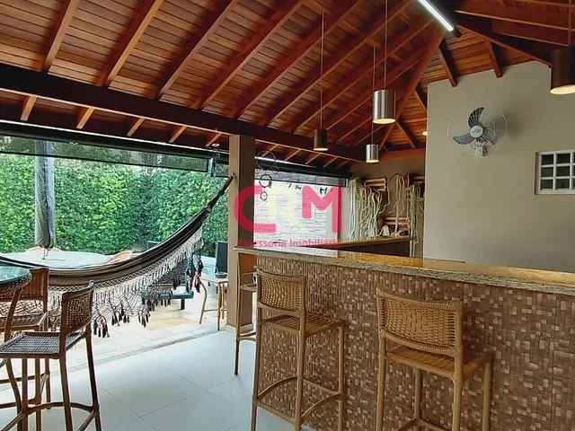 Sobrado com 360m² 3 quartos e 3 banheiros, à venda, no bairro Parque Residencial Laranjeiras II em Taquaritinga