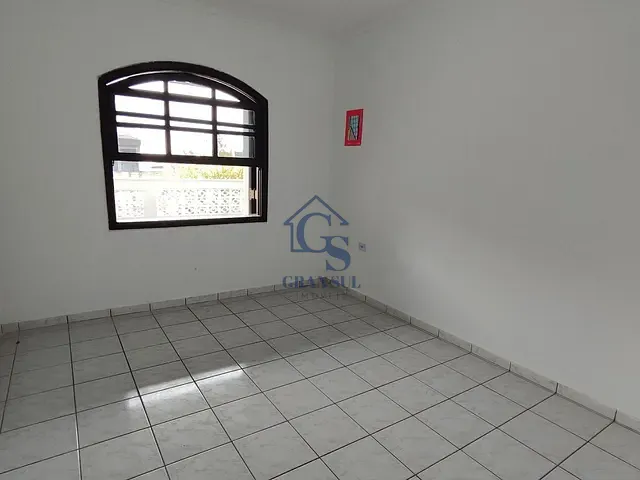 Sobrado com 255m² 3 quartos e 3 banheiros, à venda, no bairro Jardim Noronha em São Paulo