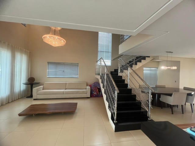 Sobrado com 397m² 4 quartos e 4 banheiros, à venda, no bairro Jardins Lisboa em Goiânia