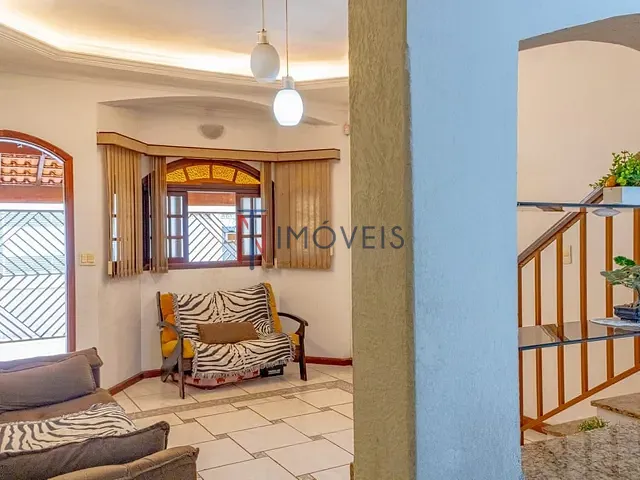 Sobrado com 175m² 3 quartos e 3 banheiros, à venda, no bairro Atibaia Jardim em Atibaia