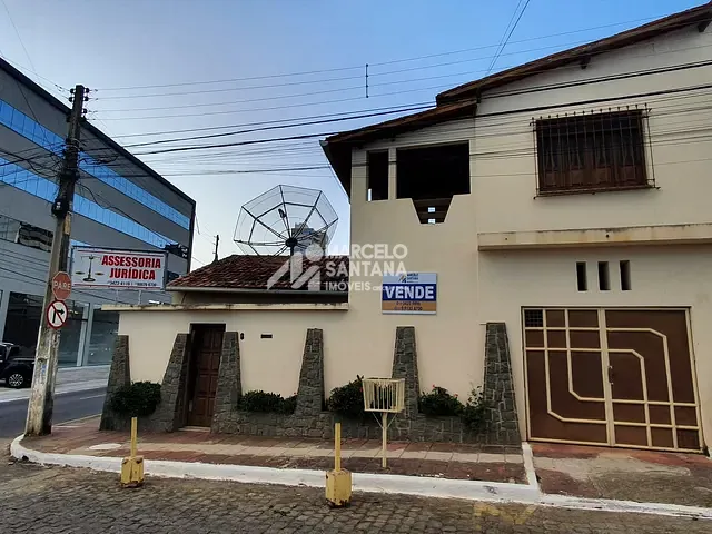 Sobrado com 192m² 4 quartos e 1 banheiro, à venda, no bairro Recreio em Vitória da Conquista