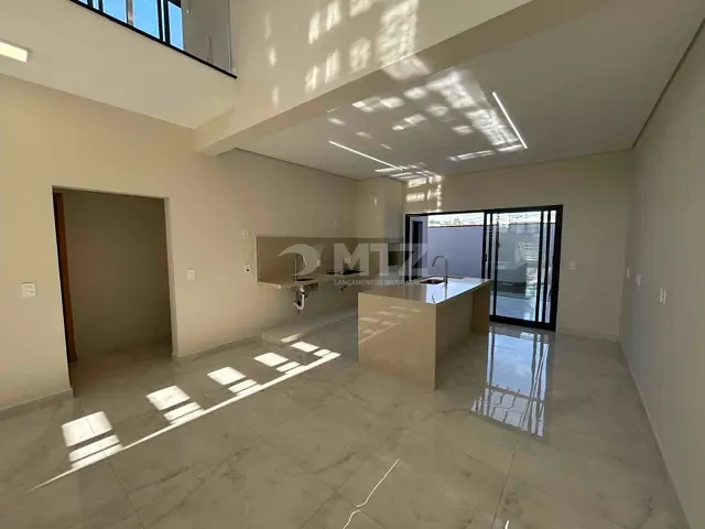 Sobrado com 250m² 3 quartos e 3 banheiros, à venda, no bairro Condomínio Reserva Central Parque em Botucatu