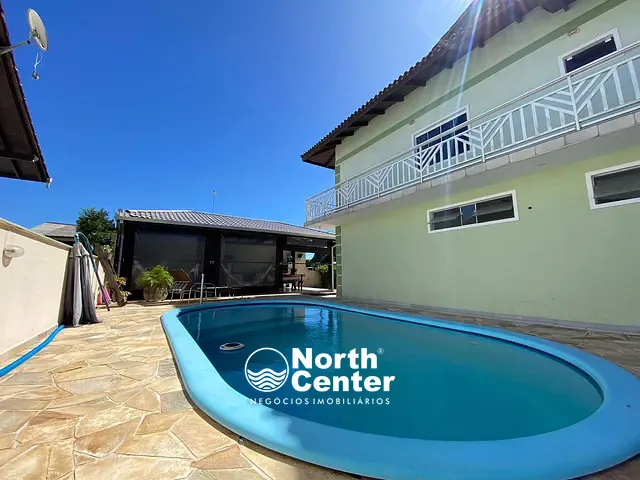 Sobrado com 576m² 3 quartos e 3 banheiros, à venda, no bairro CENTRO em Balneário Barra do Sul