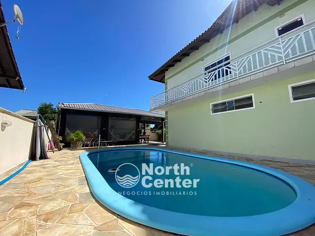 Sobrado com 576m² 3 quartos e 3 banheiros, à venda, no bairro CENTRO em Balneário Barra do Sul