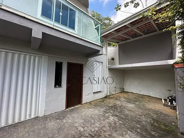 Sobrado 3 quartos e 3 banheiros, à venda, no bairro Praia dos Amores em Balneário Camboriú