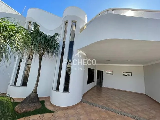Sobrado com 313m² 4 quartos e 3 banheiros, à venda, no bairro Jardim Alfa em Santa Bárbara d'Oeste
