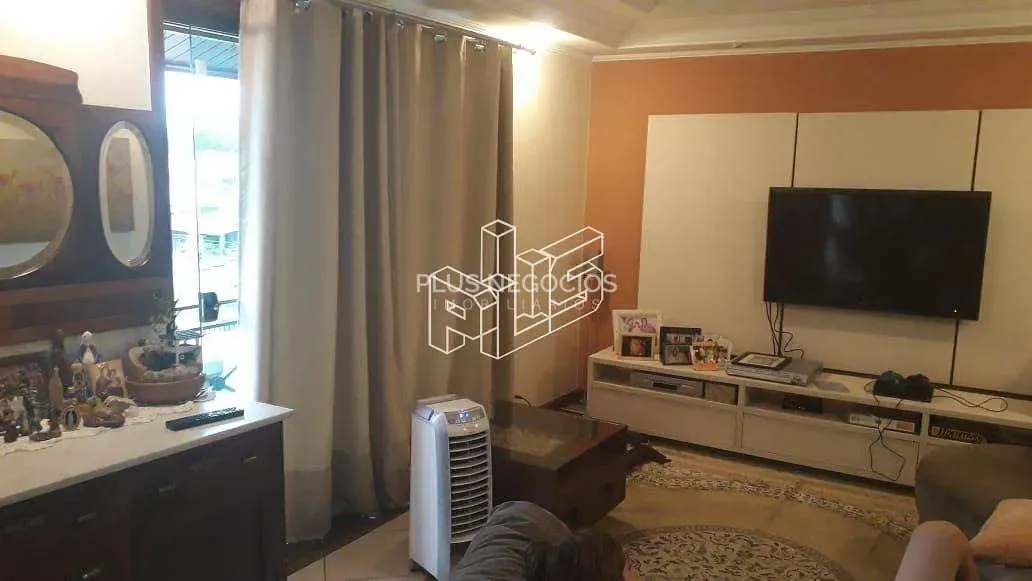 Casa, 3 quartos, 285 m² - Foto 4