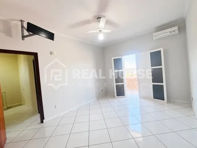 Sobrado 3 quartos e 3 banheiros, para alugar, no bairro Wanel Ville em Sorocaba