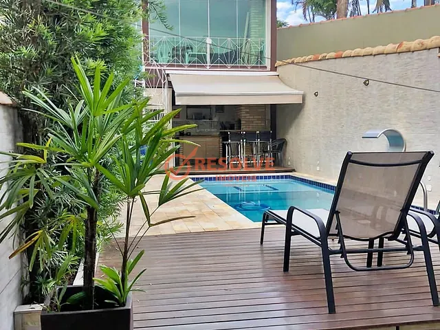 Sobrado com 200m² 3 quartos e 2 banheiros, à venda, no bairro ITAPEMA em Guararema